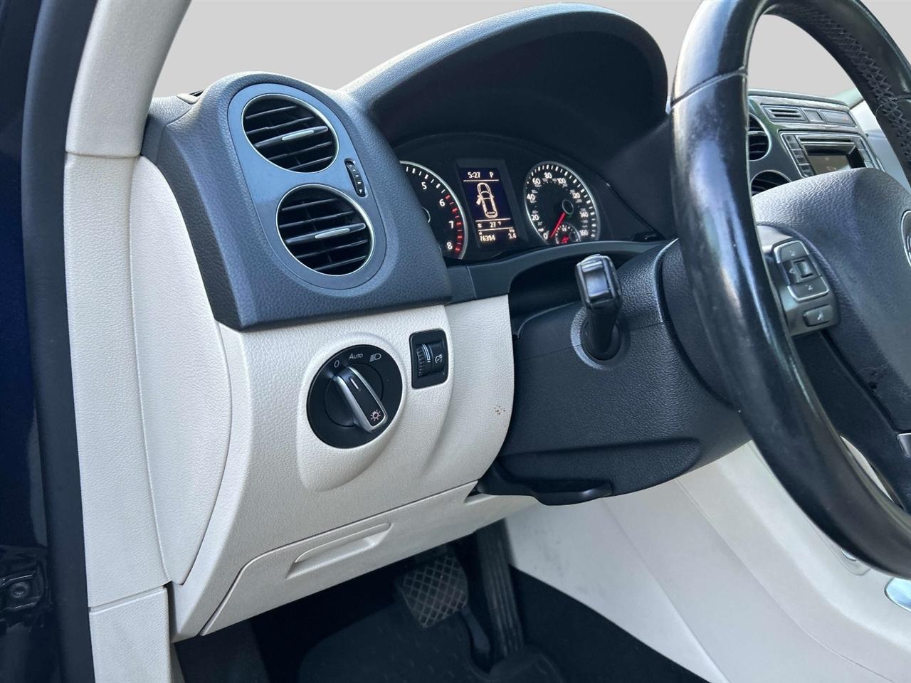 Volkswagen Tiguan  2016