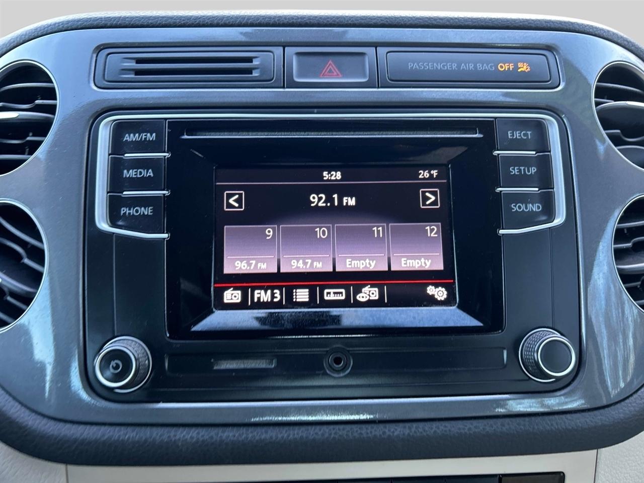 Volkswagen Tiguan  2016