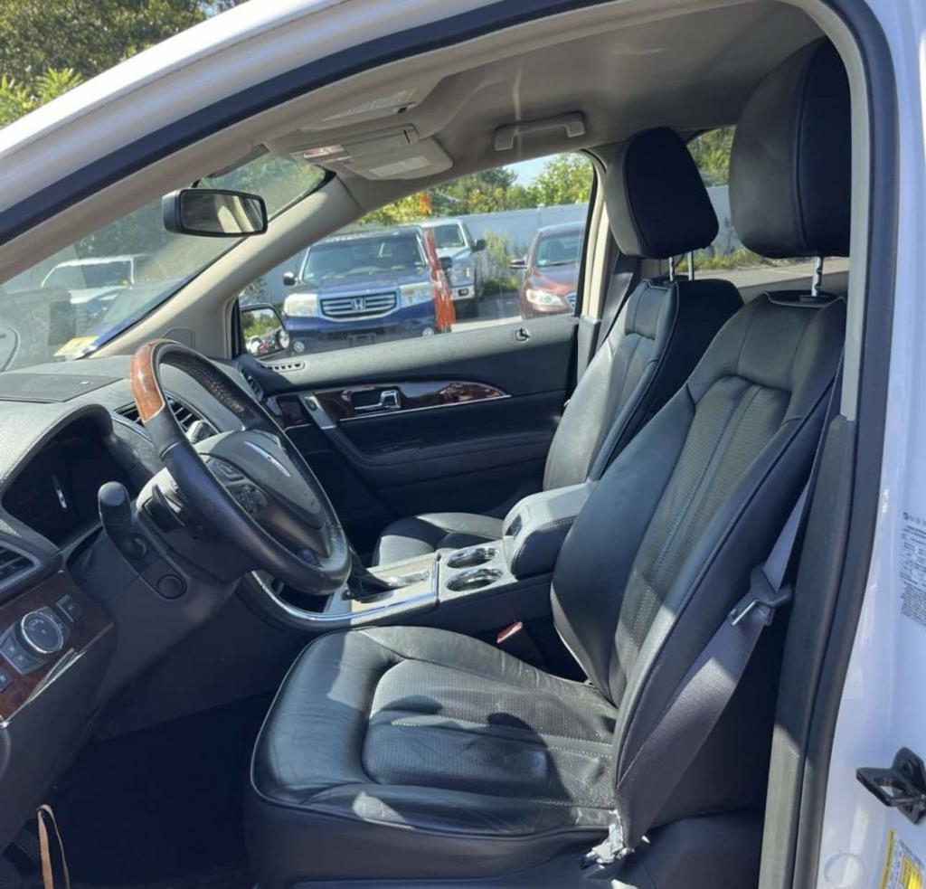 2014 Lincoln MKX Base