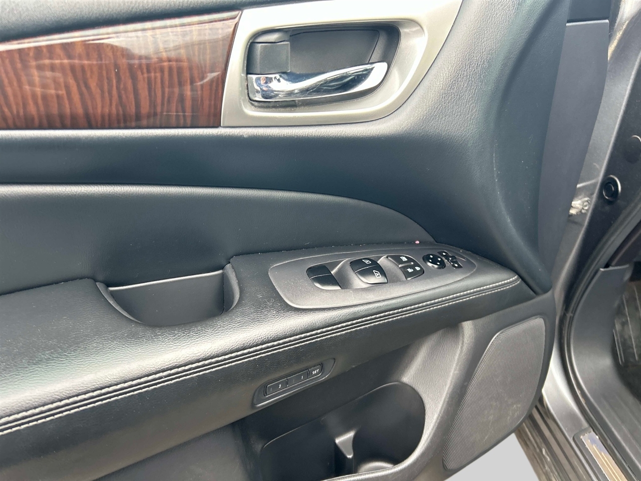 Nissan Pathfinder  2015