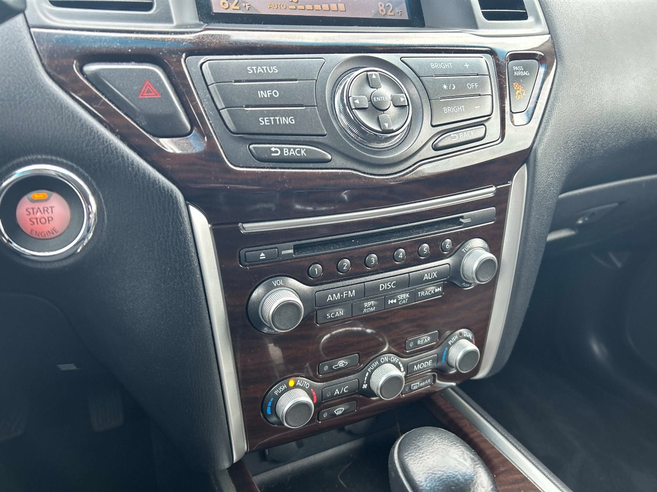 Nissan Pathfinder  2015