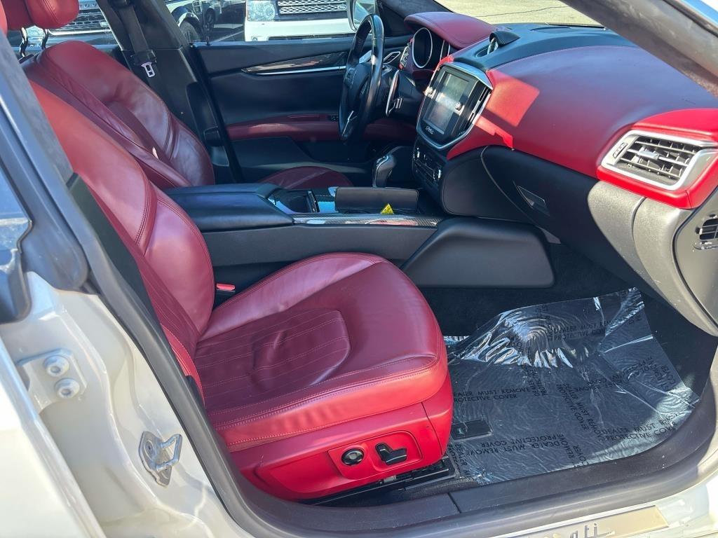 Maserati Ghibli  2014