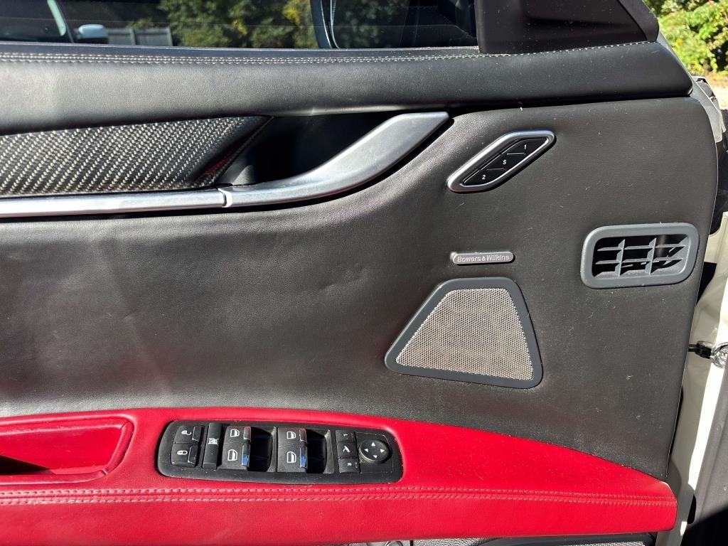 Maserati Ghibli  2014