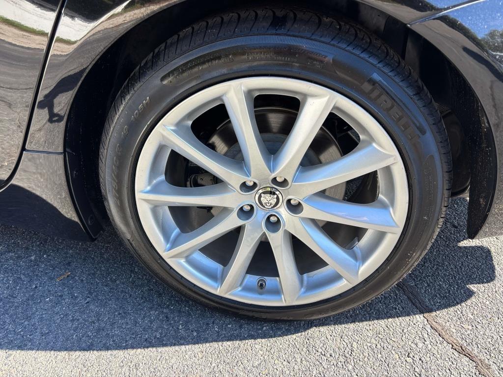 Jaguar XJ-Series  2013