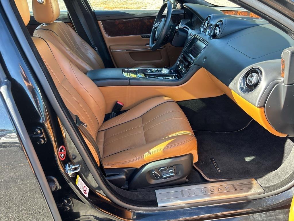 Jaguar XJ-Series  2013