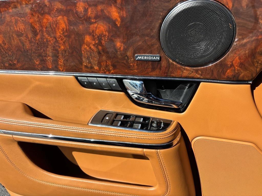 Jaguar XJ-Series  2013