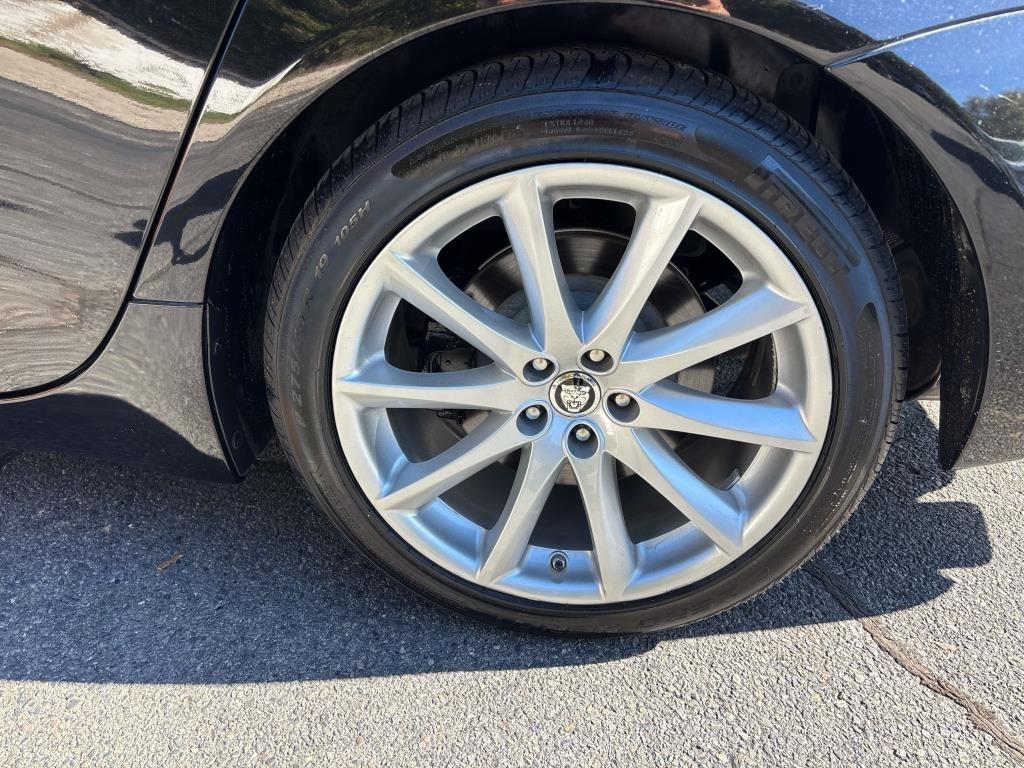 Jaguar XJ-Series  2013