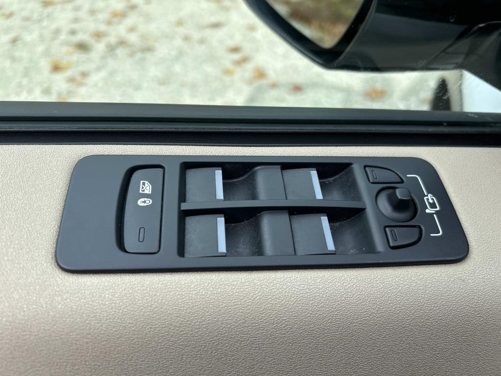 Land Rover Discovery Sport  2018