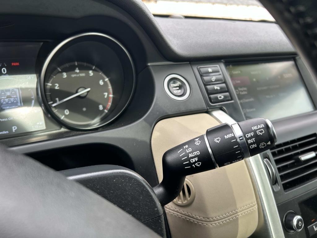 Land Rover Discovery Sport  2018