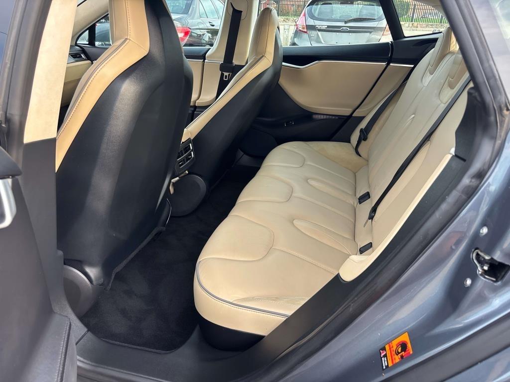Tesla Model S  2013
