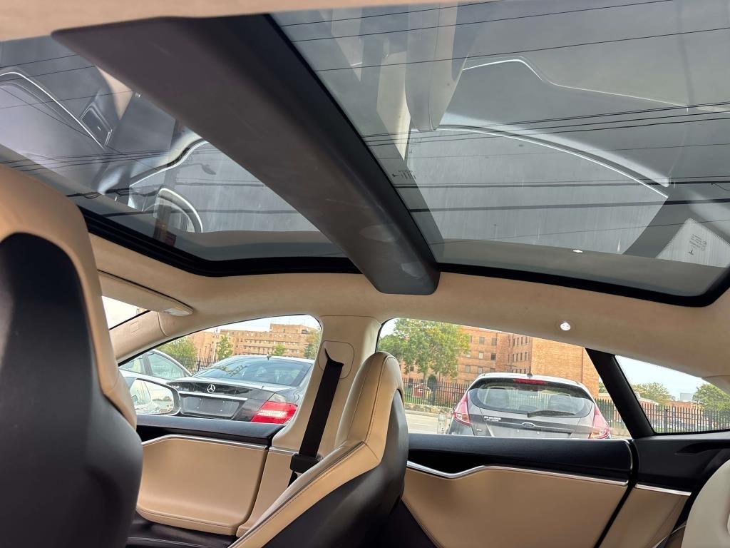 Tesla Model S  2013