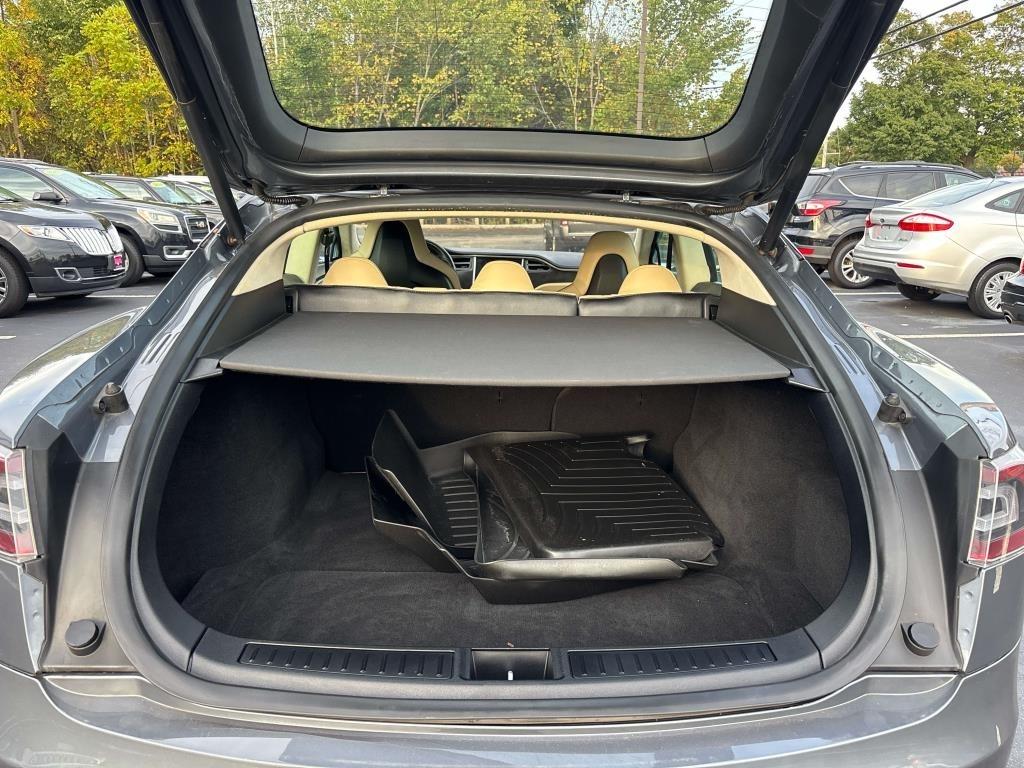 Tesla Model S  2013