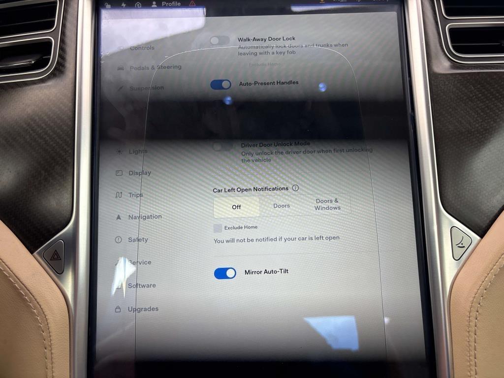 Tesla Model S  2013