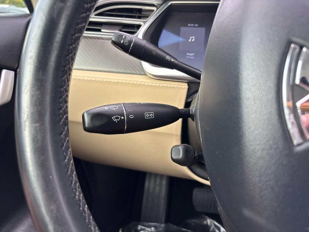 Tesla Model S  2013