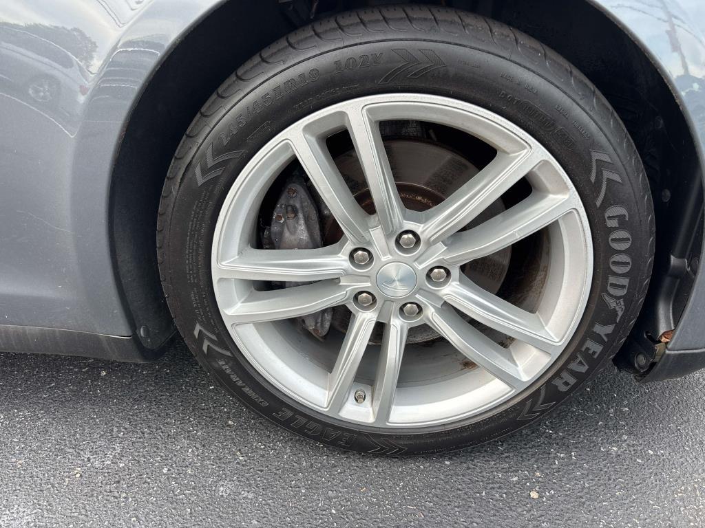 Tesla Model S  2013