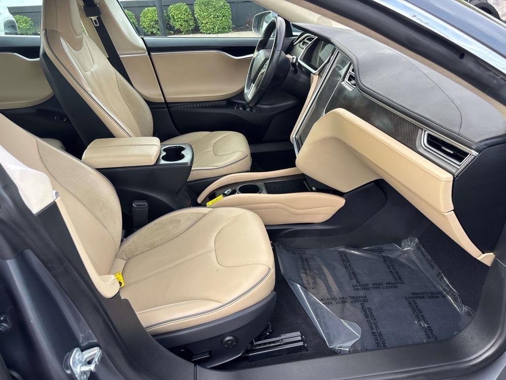 Tesla Model S  2013