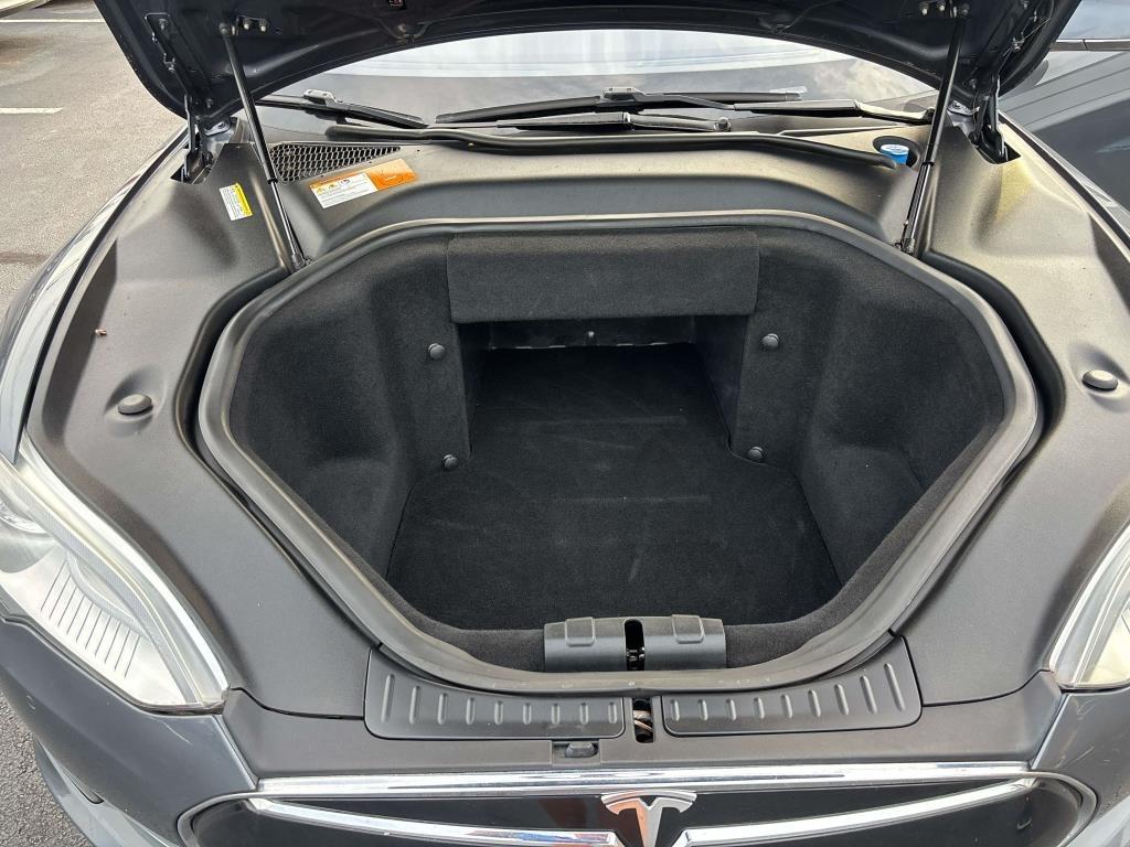 Tesla Model S  2013