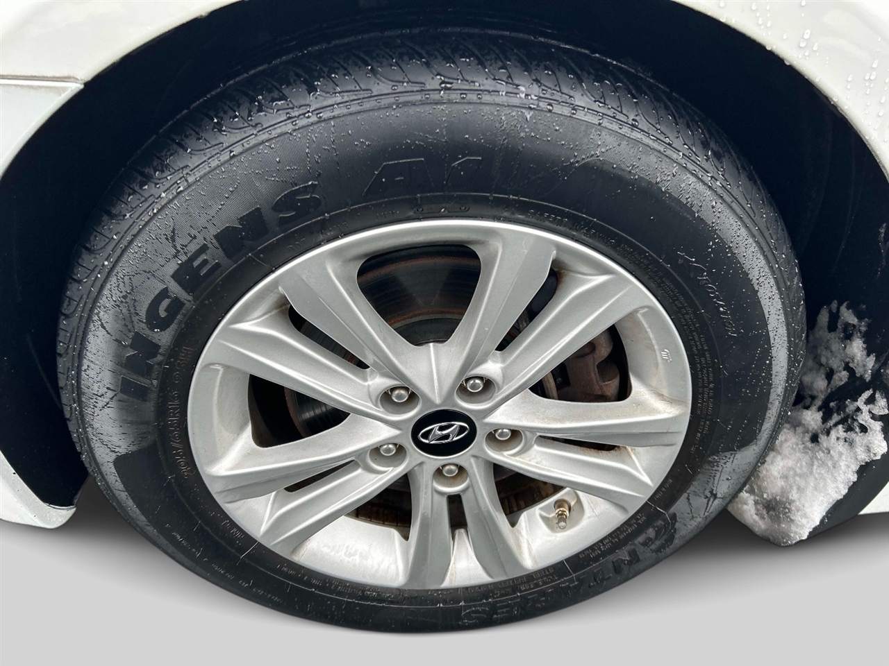 Hyundai Sonata  2012