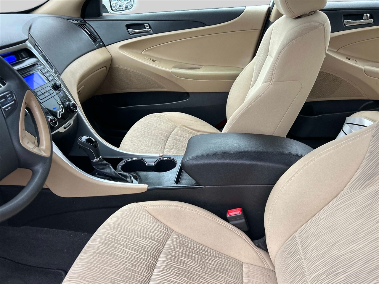 Hyundai Sonata  2012