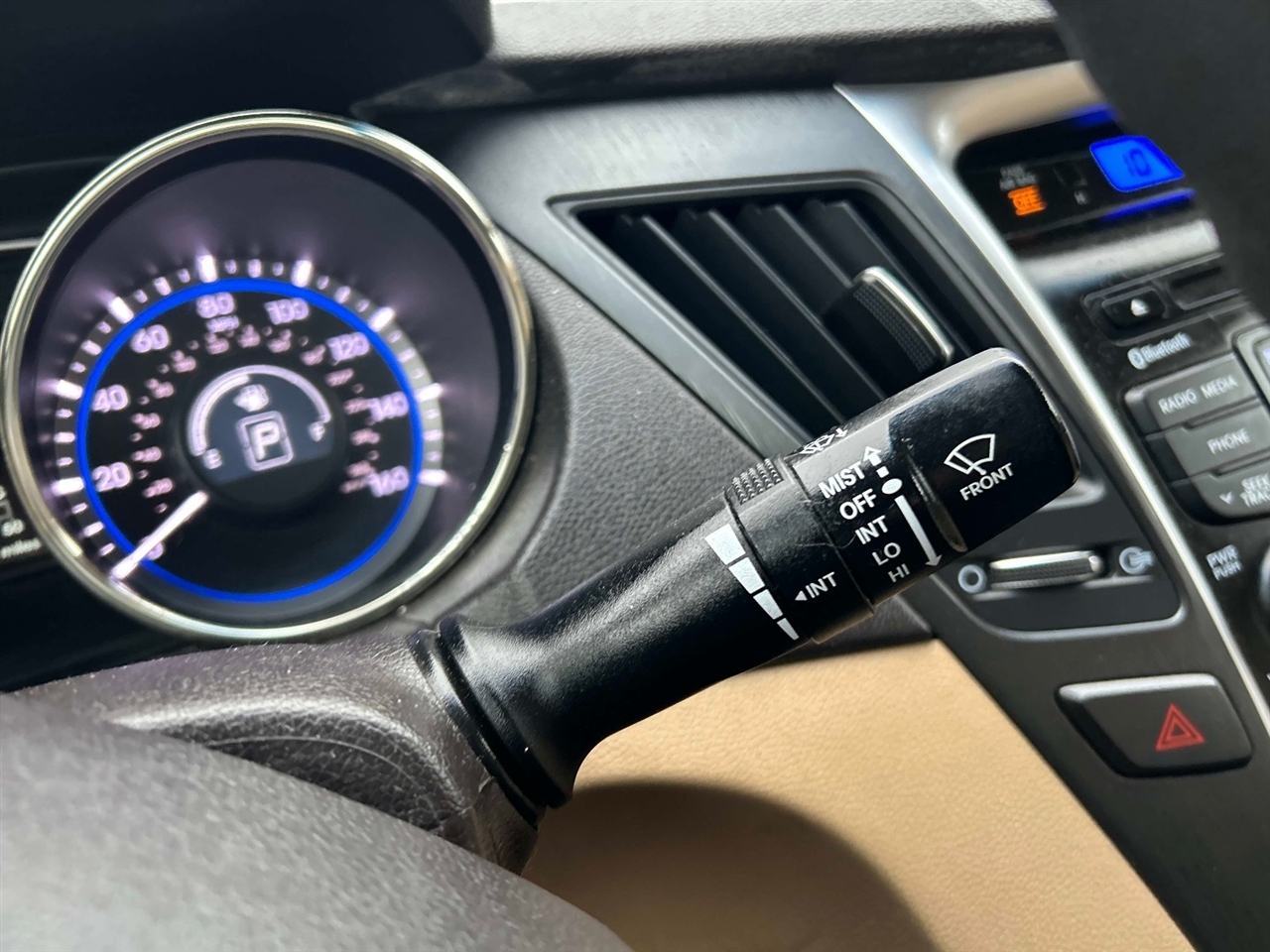 Hyundai Sonata  2012