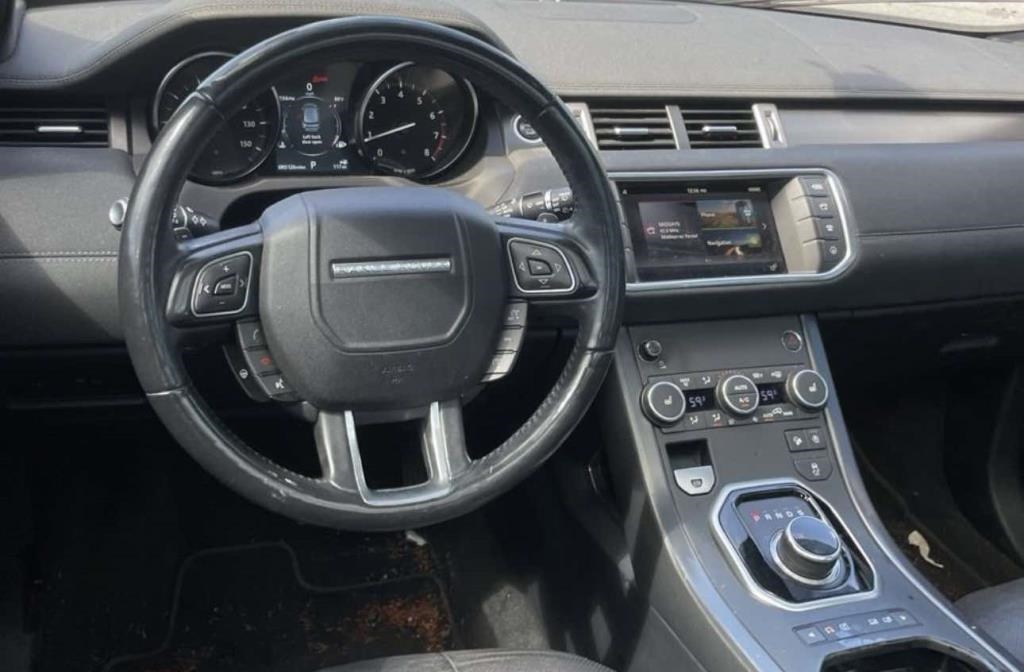 2019 Land Rover Range Rover Evoque SE Premium photo 2
