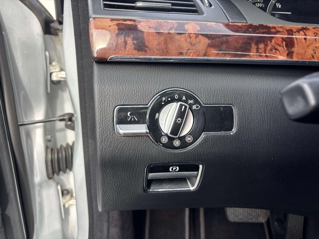 Mercedes-Benz S-Class  2009