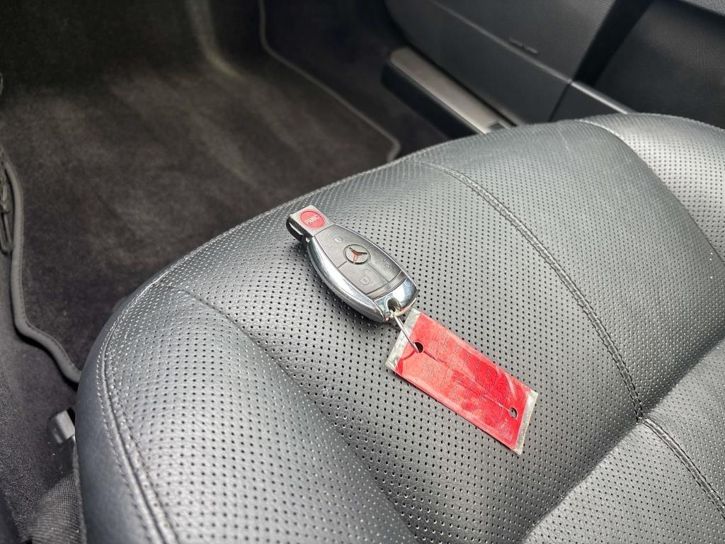 Mercedes-Benz S-Class  2009