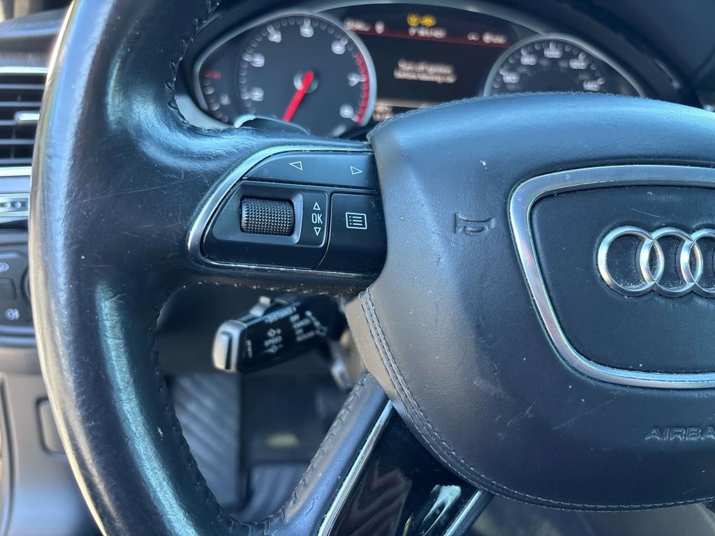 Audi A8  2015 Audi A8  2015