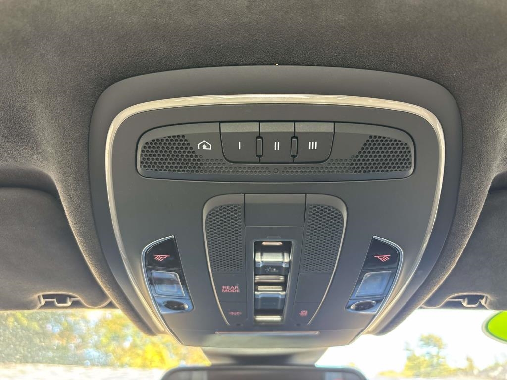 Audi A8  2015 Audi A8  2015