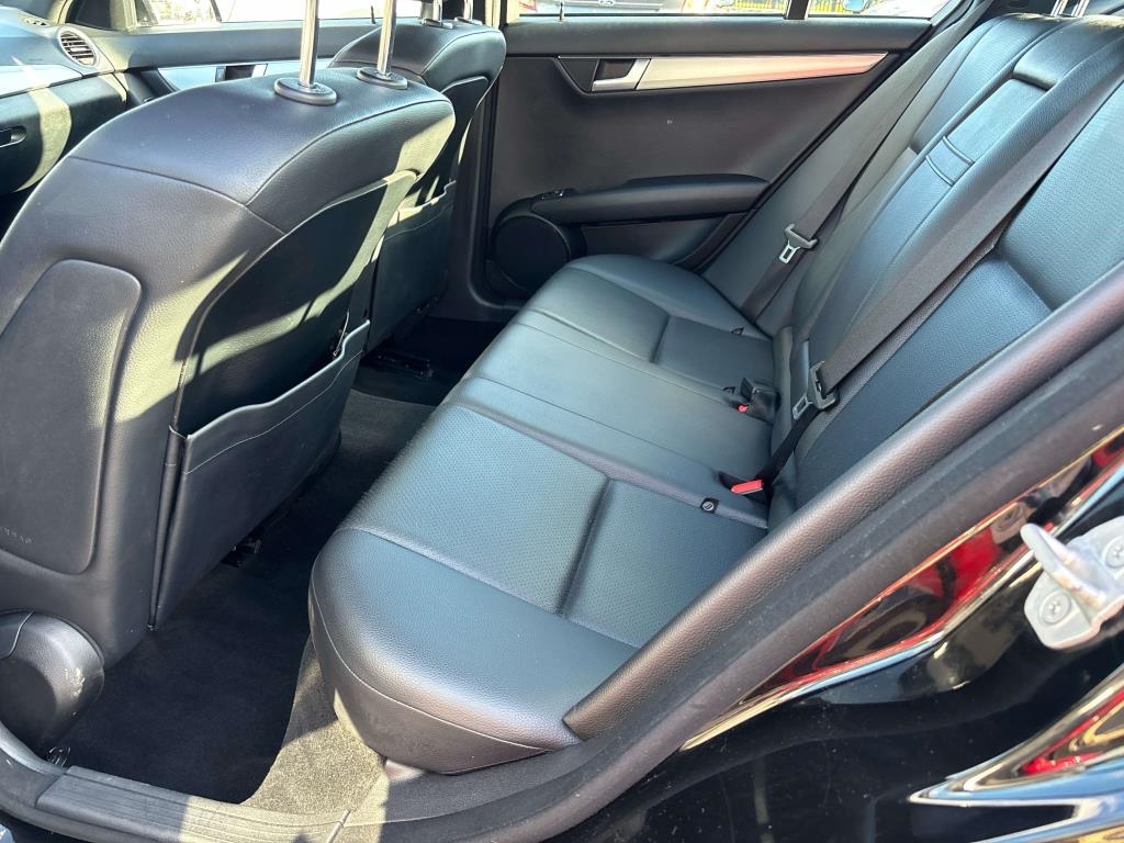 Mercedes-Benz C-Class  2014 Mercedes-Benz C-Class  2014