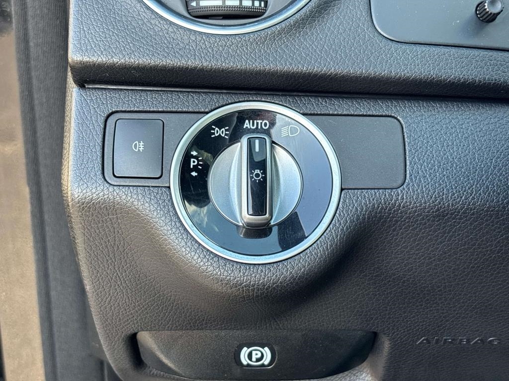 Mercedes-Benz C-Class  2014 Mercedes-Benz C-Class  2014