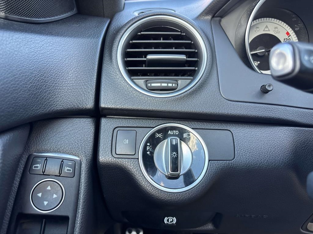 Mercedes-Benz C-Class  2014 Mercedes-Benz C-Class  2014