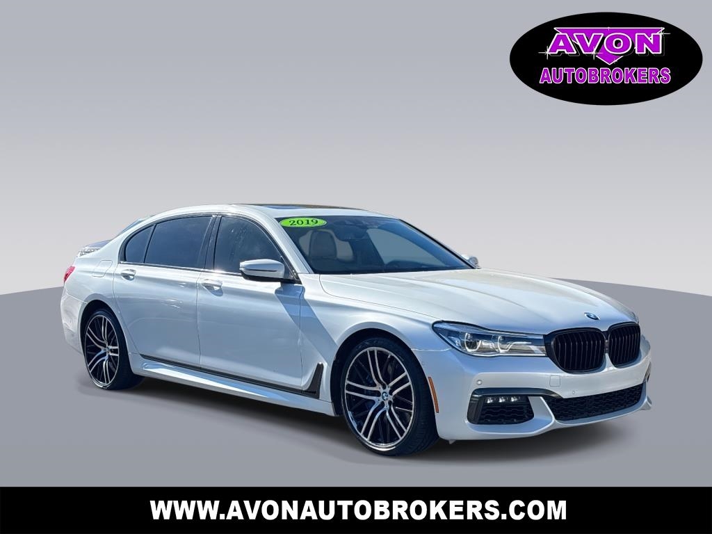 2019 BMW 7-Series 750i Sedan M sport