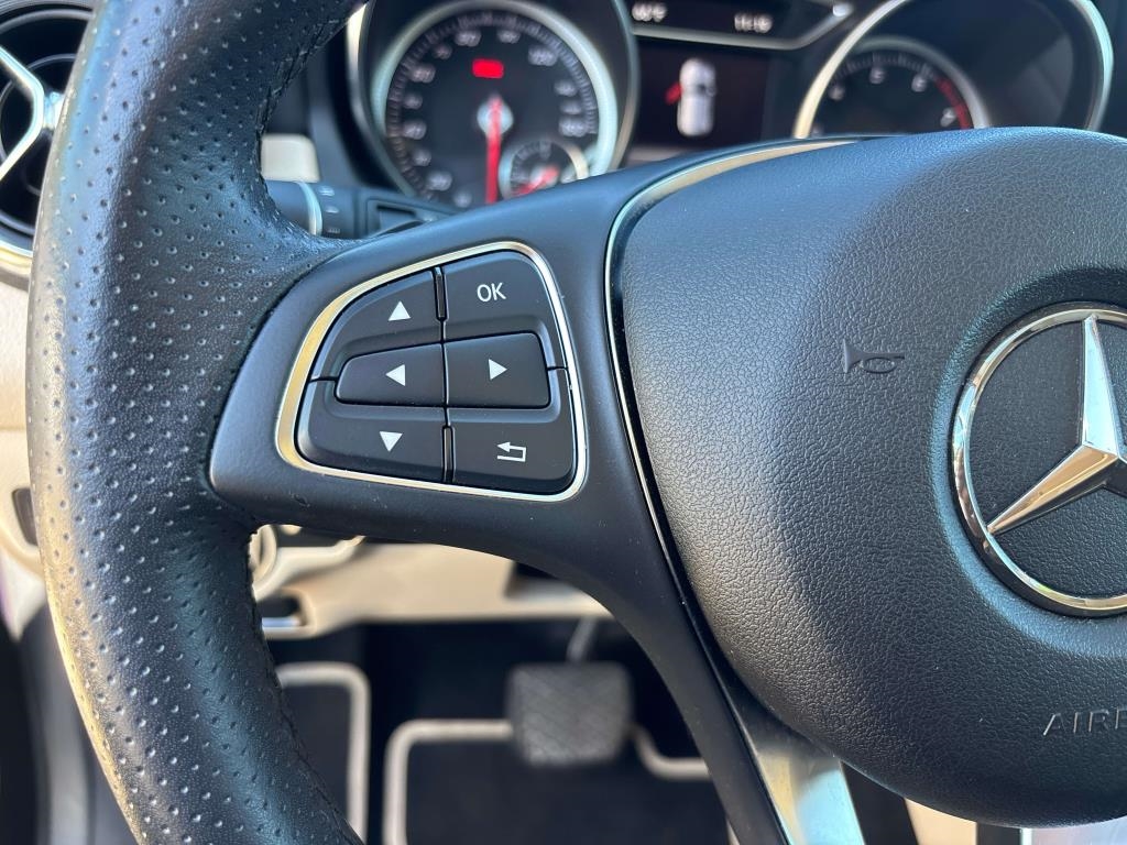 Mercedes-Benz GLA-Class  2018 Mercedes-Benz GLA-Class  2018