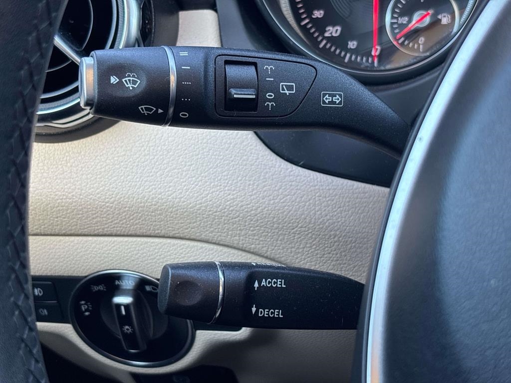 Mercedes-Benz GLA-Class  2018 Mercedes-Benz GLA-Class  2018