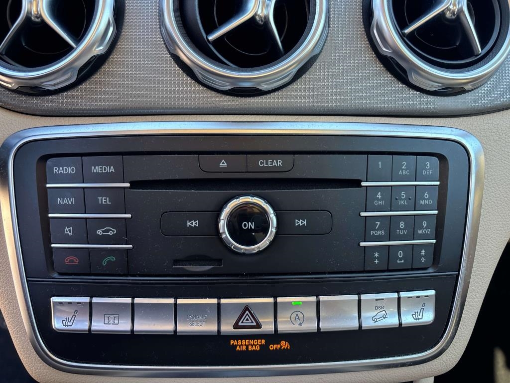 Mercedes-Benz GLA-Class  2018 Mercedes-Benz GLA-Class  2018
