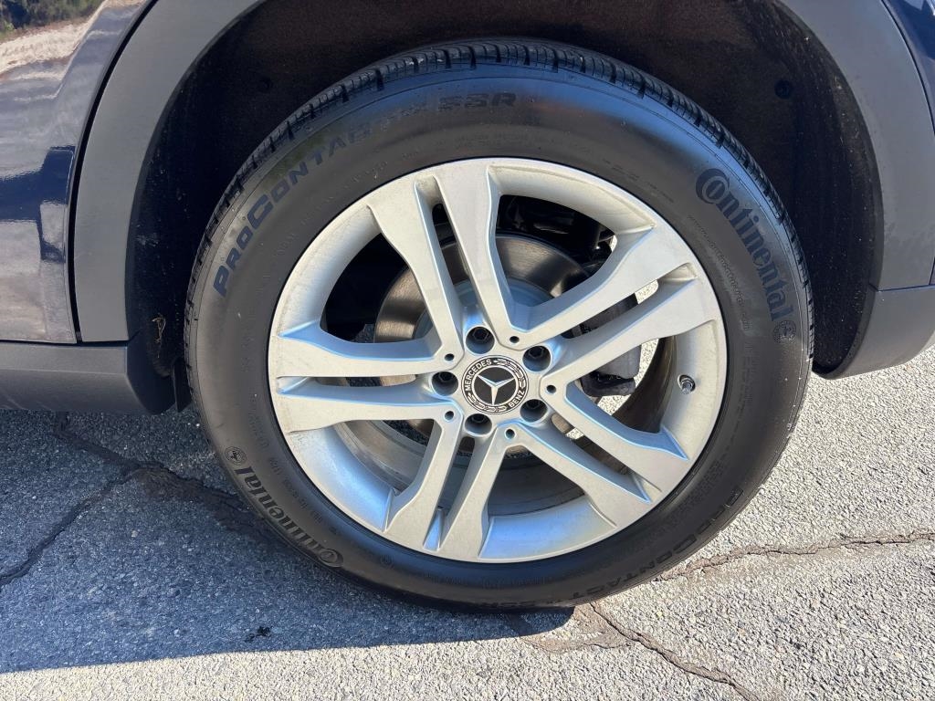 Mercedes-Benz GLA-Class  2018 Mercedes-Benz GLA-Class  2018