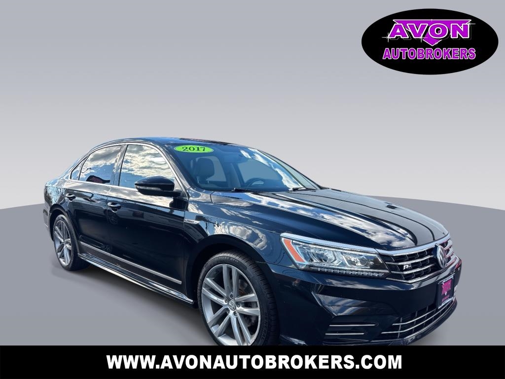 2017 Volkswagen Passat R-Line w/Comfort Pkg Auto