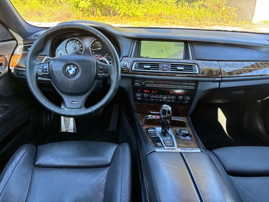 BMW Alpina B7  2013 BMW Alpina B7  2013