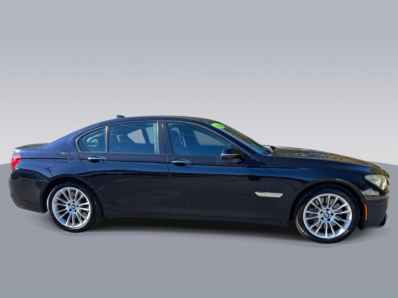BMW Alpina B7  2013