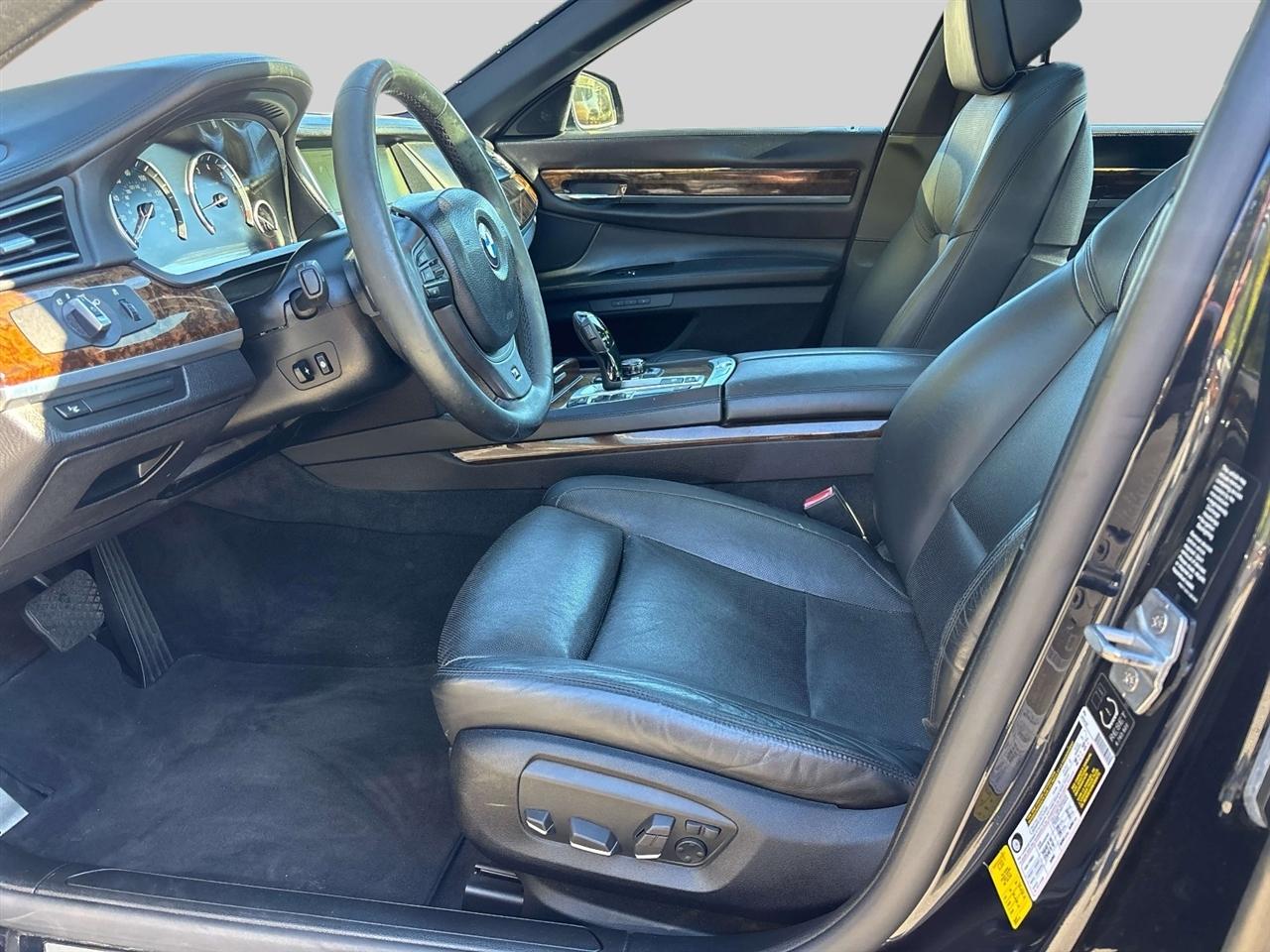 BMW Alpina B7  2013