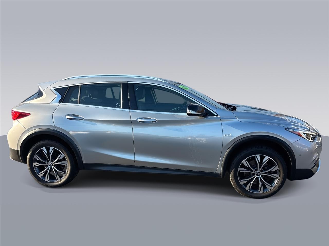 Infiniti QX30  2017