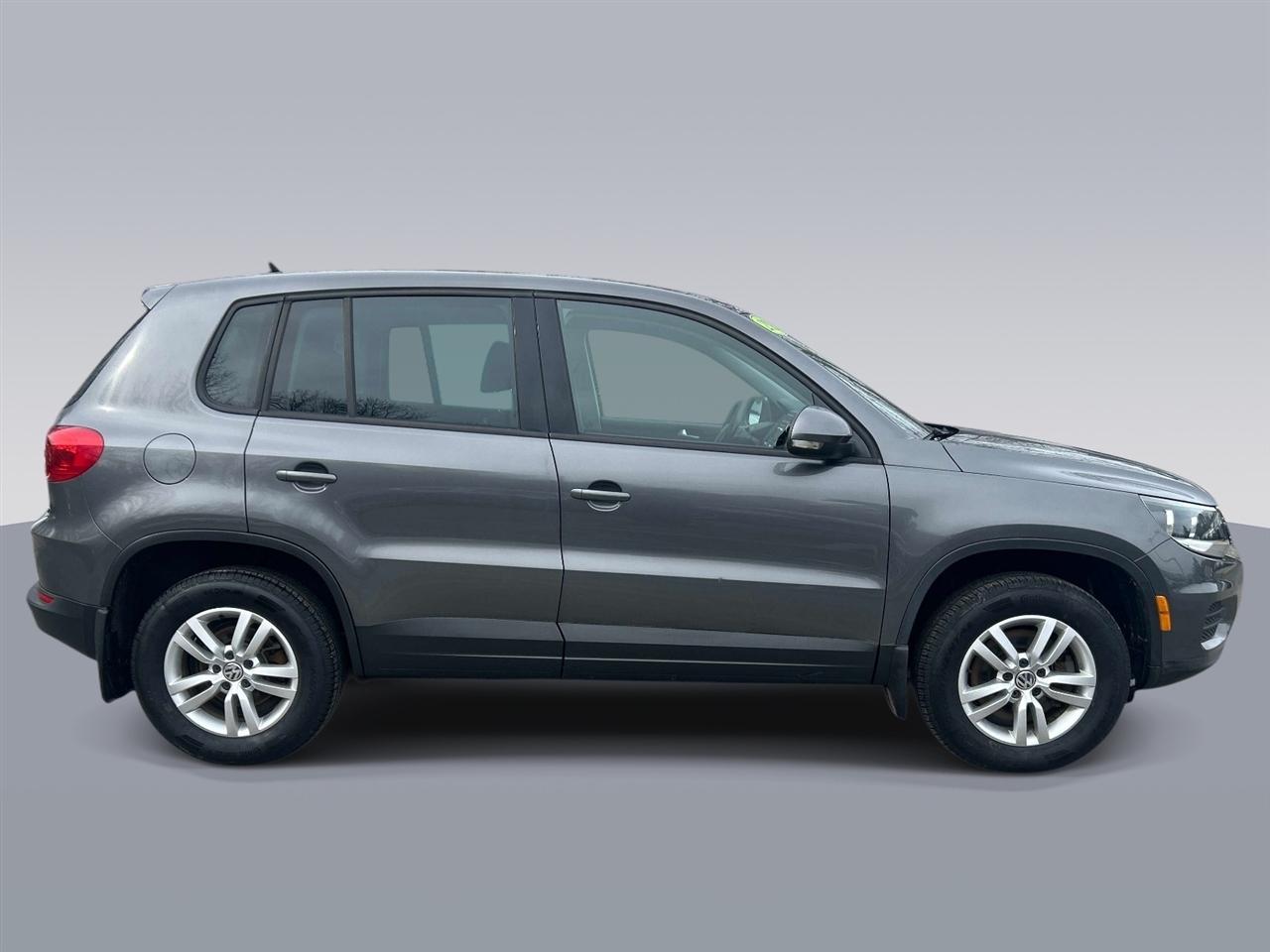 Volkswagen Tiguan  2013