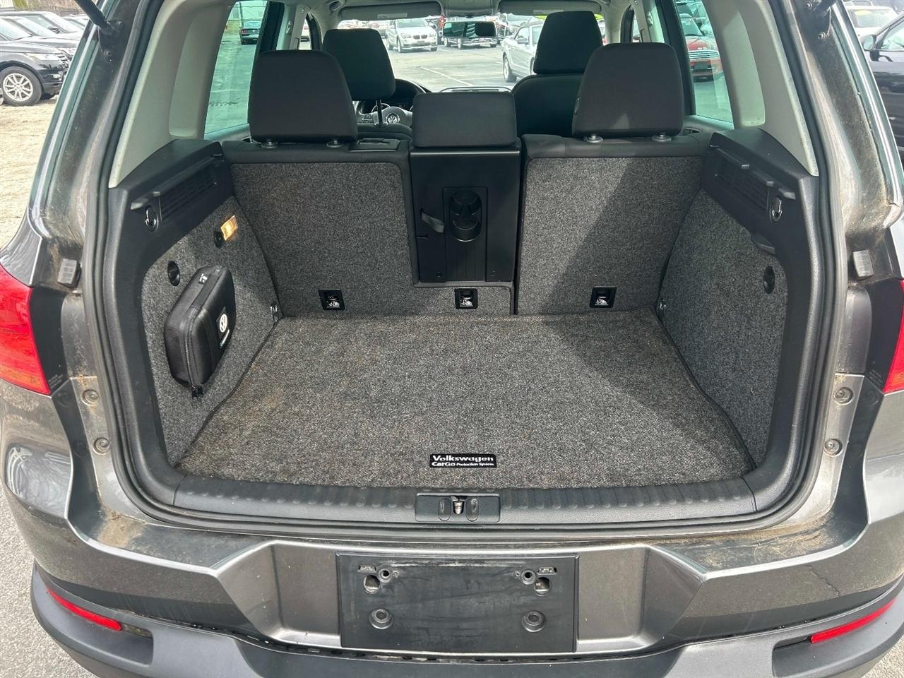 Volkswagen Tiguan  2013