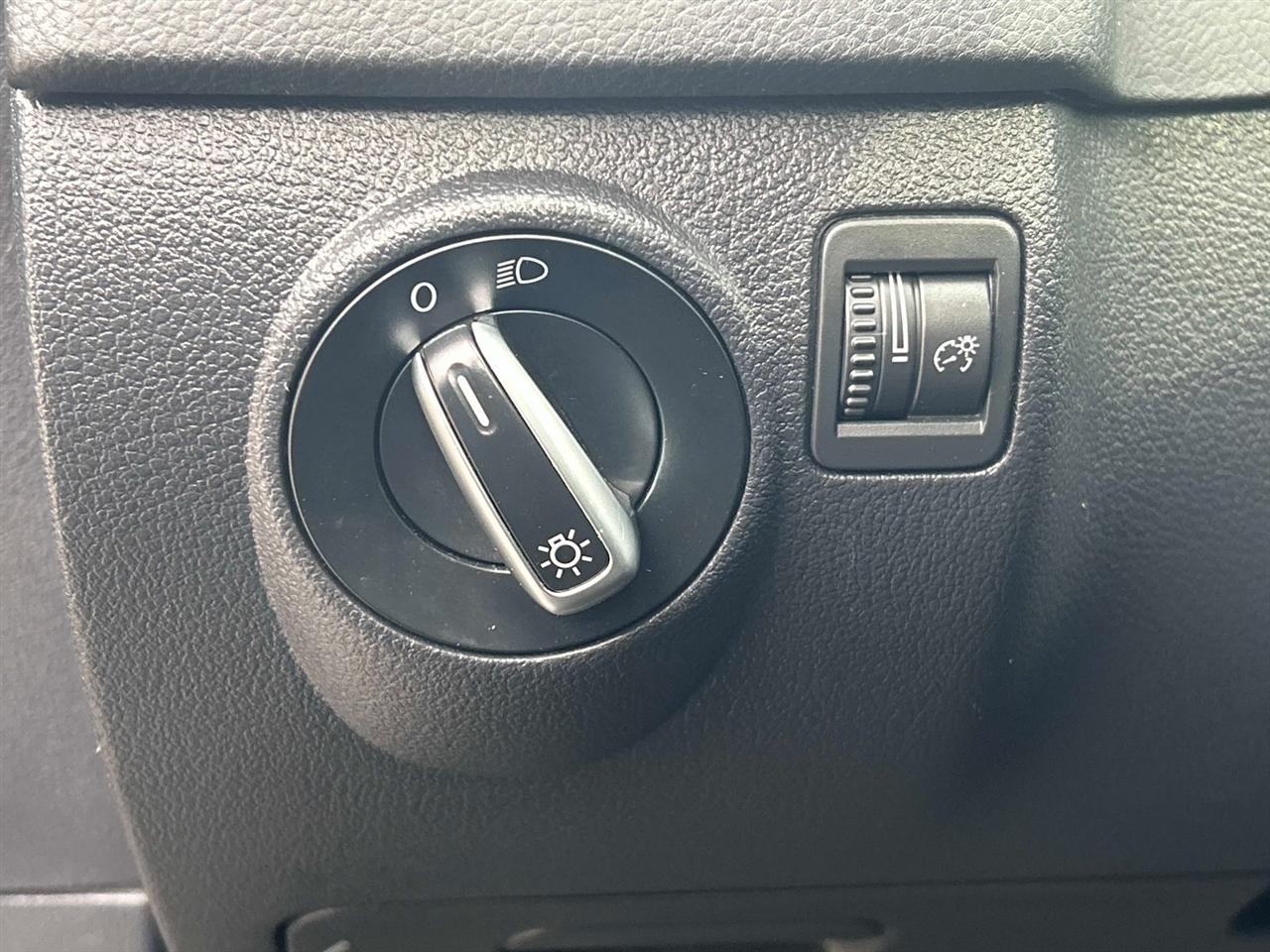 Volkswagen Tiguan  2013