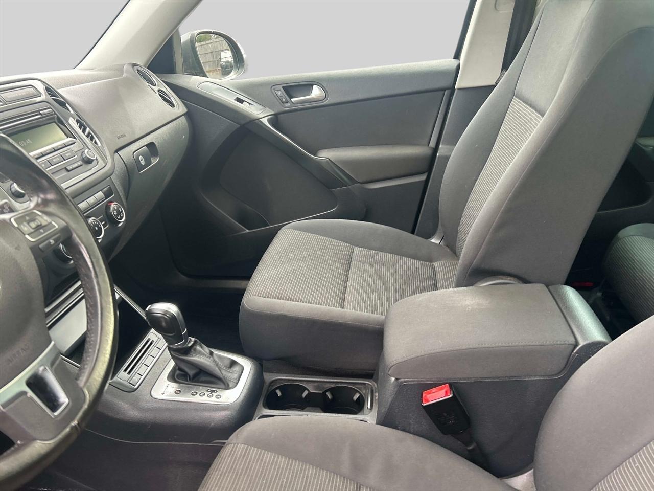 Volkswagen Tiguan  2013