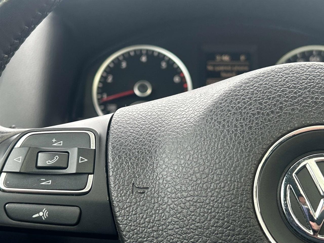 Volkswagen Tiguan  2013