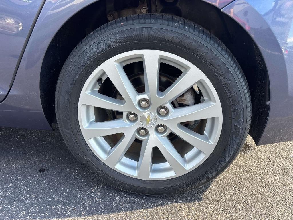 Chevrolet Malibu  2013