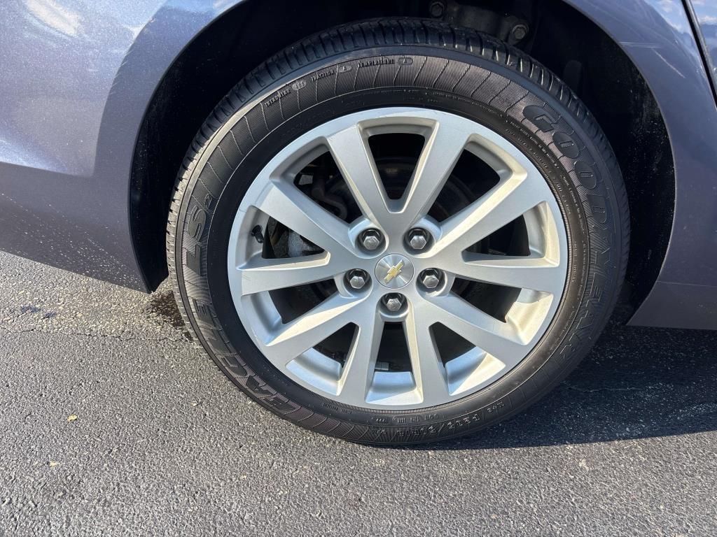 Chevrolet Malibu  2013