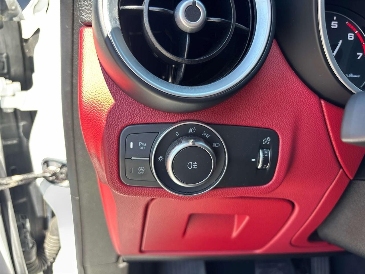 Alfa Romeo Stelvio AWD 2019